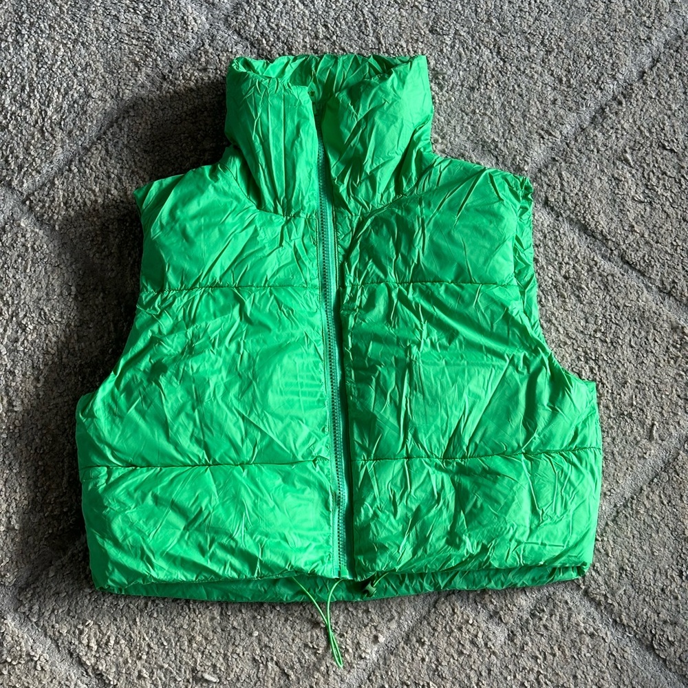 Kelly green puffer vest